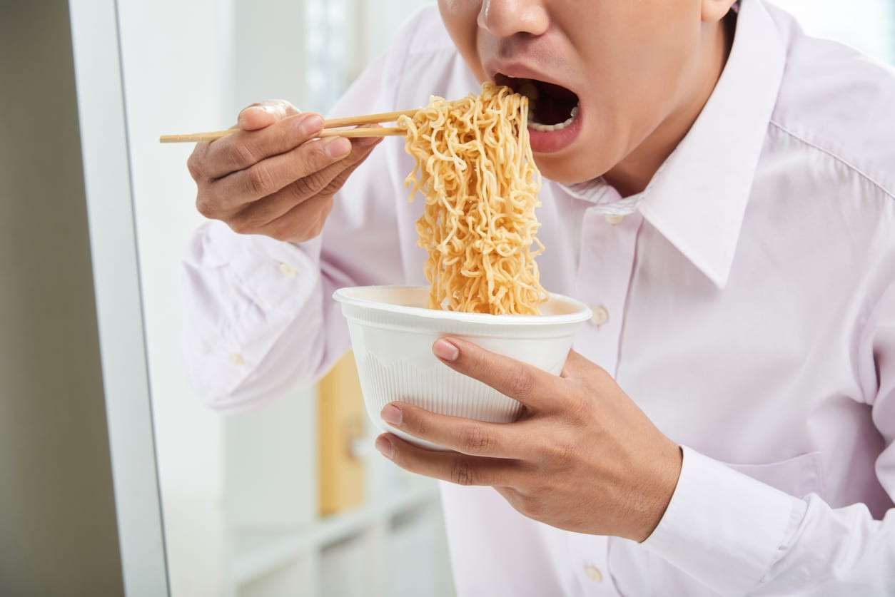 Sering Makan Mie Instan, Seberapa Besar Risikonya bagi Kesehatan?