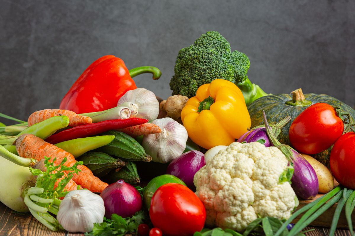 Kenapa Sayur Tetap Penting Meski Sudah Minum Vitamin?