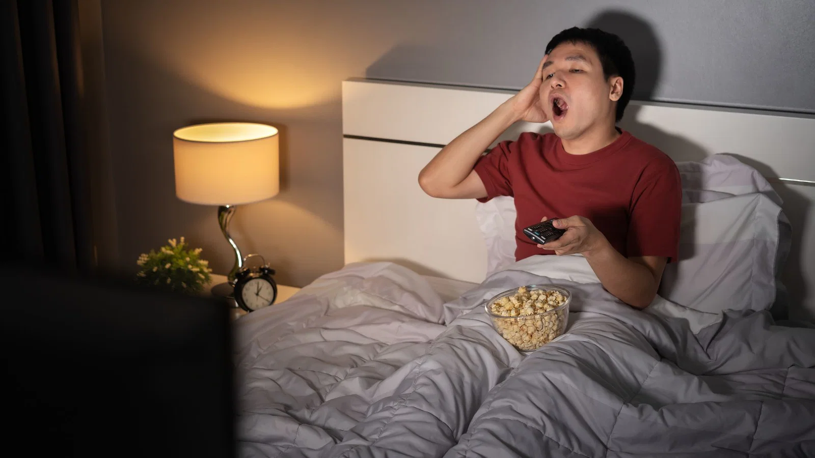 Sering Menunda Tidur Meski Mengantuk, Kenali Revenge Bedtime Procrastination