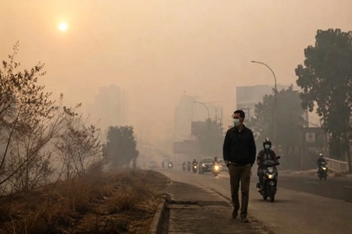 Kenapa Keluhan Kabut Asap Berbeda antara Pagi, Siang, dan Malam?